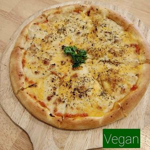 Vegan Deluxe Cheese at Veganza House Pizza in Medan