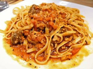 Fettuccine Bolognese at Veganza House Pizza in Medan