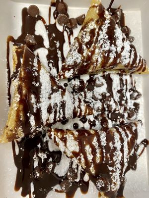 La sweet revenge Desserts with vegan chocolate and peanut butter! 😋 I might turn 💯 vegan pretty soon! Yeahhh at BAR A BRIK in Orlando