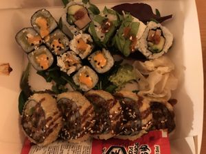 Sushi „Happy Time" at Sen Vegan Cuisine - Moorenstraße in Dusseldorf