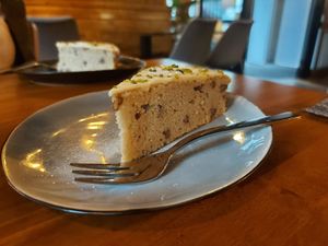 Banana cake. Cold. Not moist. Very good in taste at Sen Vegan Cuisine - Moorenstraße in Dusseldorf