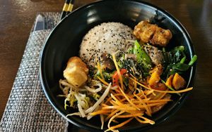 Bowl Happy Cow 😄 at Sen Vegan Cuisine - Moorenstraße in Dusseldorf