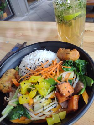 Bike Break at Sen Vegan Cuisine - Moorenstraße in Dusseldorf