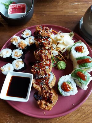 Sushi Happy Time at Sen Vegan Cuisine - Moorenstraße in Dusseldorf