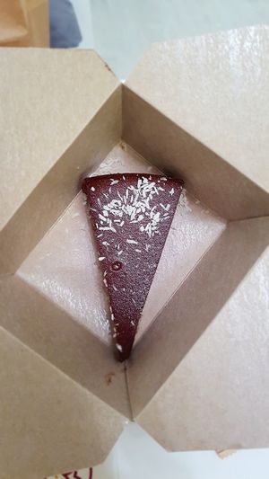 Chocolate cake at Wild & The Moon - Demours in Paris