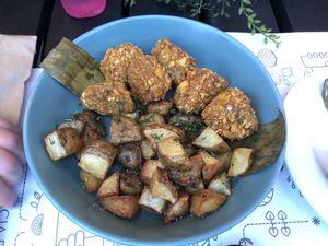 "Fish" and chips at Veggie Beans and Shakes in Bogota