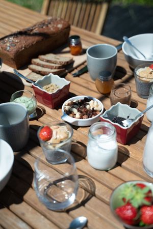 Vegan and gluten free Breakfast with homemade gluten free bread @SamuelLhermillier at Sur Mon Chemin  in Cahuzac Sur Vere