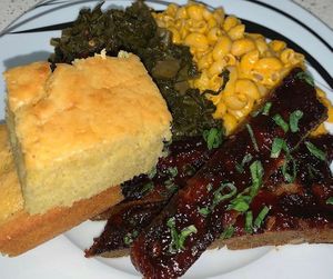 Bbq ribs, collard greens, mac & cheeze and cornbread at VeegMe - Maybe closed in Temecula