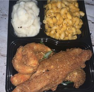 Fish & Schrimp, Mashed potatoes, Mac & Cheeze at VeegMe - Maybe closed in Temecula