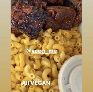 Vib tips w/ Mac & cheeze  at VeegMe - Maybe closed in Temecula