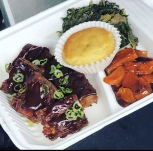 Vib tip platter w/ greens, yams, & cb at VeegMe - Maybe closed in Temecula