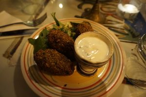 Falafel (leider keine vegane Soße) at La Triskalla in Essaouira