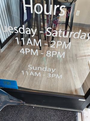 Hours at LesbiVeggies in Woodbury