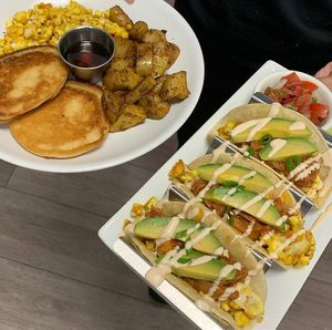 Left to Right: Vegan Hungry Man, Consommé Breakfast Tacos!

Brunch: 11am-2pm at LesbiVeggies in Woodbury