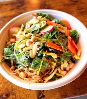 Kelp Noodle Pad Thai (raw!) at Roasted and Raw in Oakland