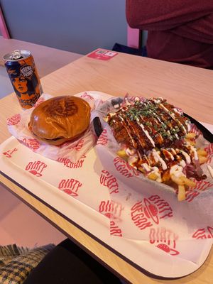 Astroworld and garlucky dirty fries  at Dirty V - Bergen in Bergen