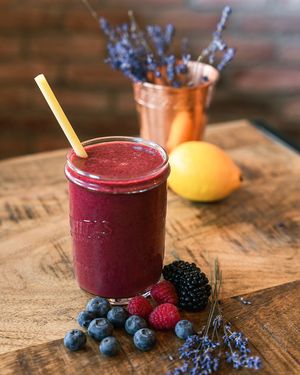 Chillout Smoothie made from apple, lemon, berries and lavander, with a choice of either milk, apple juice or coconut water.  at Fjaka in Amsterdam