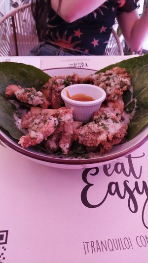 Alitas de orellanas 💚🌱 10/10 at Pura Vida in Bogota