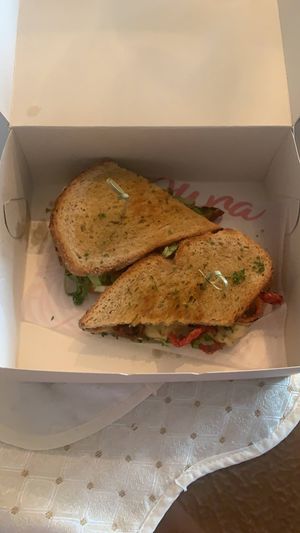 Sandy Beach Sandwich domicilio.   at Pura Vida in Bogota