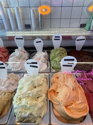 Gelato flavours at The Good Gelato in Puebla