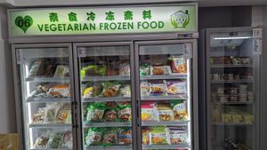 Variety of frozen products at Wu Xin Vegetarian and Organic 無心素食 - Bukit Gombak in West Singapore