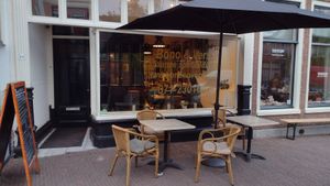  at Bono & Vers in Leiden