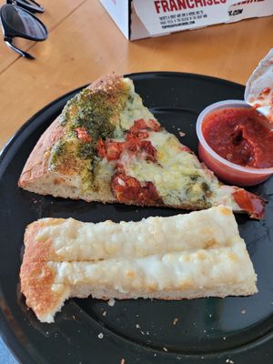 Yum at Toppers Pizza in Sioux Falls