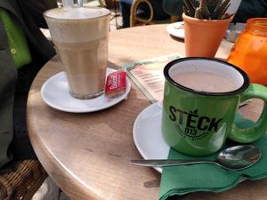 From left: chai latte, chocomel at Steck in Tilburg
