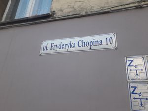 The address at Puchate Vegan Bakery in Katowice