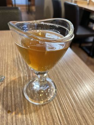 Complimentary vinegar drink  at Quán Yǎng Zhī 全養知 in Taipei