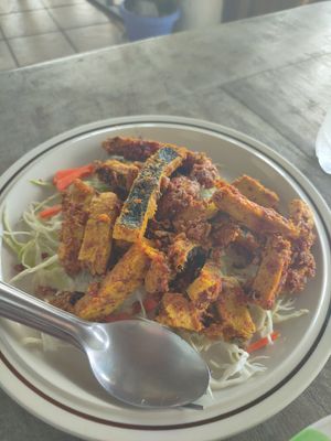 'fried fish' (150THB) at Tamachat Vegan Food - ธรรมชาติ in Koh Samui
