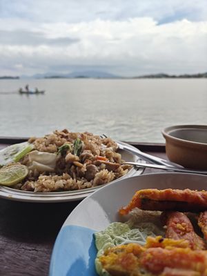 Fried rice, vegan turmeric fish at Tamachat Vegan Food - ธรรมชาติ in Koh Samui