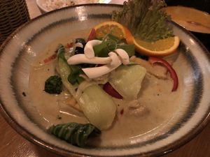 Gericht mit Enoki Pilzen (vermutlich Pho Xao Cari) / dish with enoki mushrooms (probably Pho Xao Cari)  at Veggie Vu  in Cologne