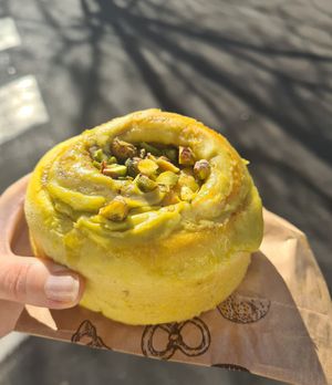 Pistacho roll at Lala Pastelería in Valencia