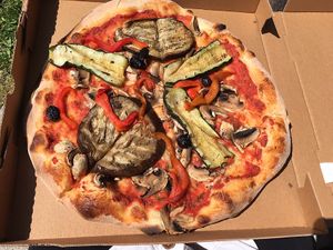 Vegetarian pizza without cheese  at La Sicilienne des Pizzas in Lyon