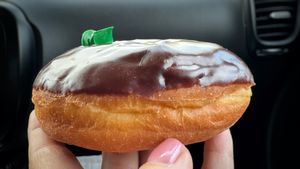 Side vieww  at Pinkbox Doughnuts in Las Vegas