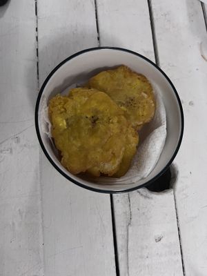 Patacones freshly made   at Jammin Comunidad Vegana in Puerto Viejo De Talamanca