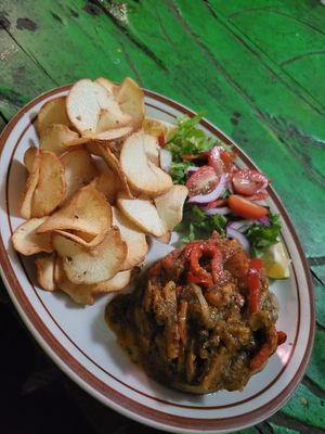 vegan jackfruit 😄 at Jammin Comunidad Vegana in Puerto Viejo De Talamanca