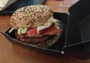 King’s Churger at Beesechurgers in The Hague