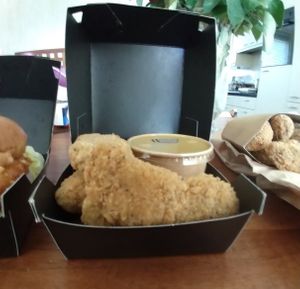 Crispy Tenders at Beesechurgers in The Hague