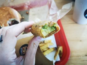 Fried Avocado Bites at Beesechurgers in The Hague