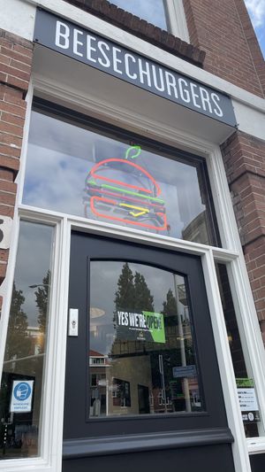 🌱 at Beesechurgers in The Hague