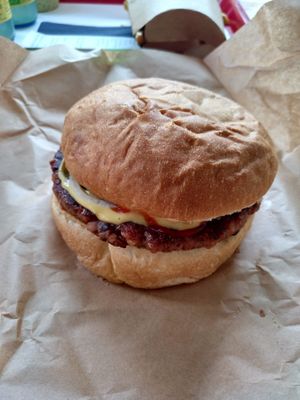 Q.P. at Beesechurgers in The Hague