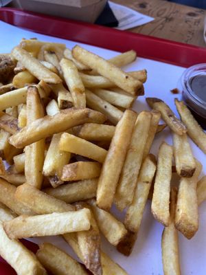 Fries  at Beesechurgers in The Hague