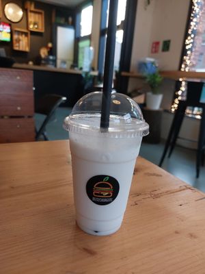  at Beesechurgers in The Hague