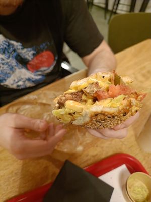 R at Beesechurgers in The Hague