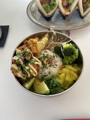   at Po-Ké Ono in Oranjestad