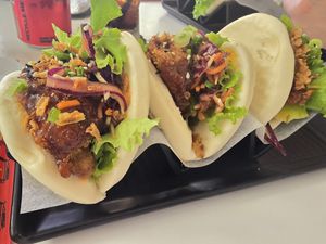 vegan baos at Po-Ké Ono in Oranjestad