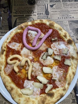 Vegan 4 cheese pizza at Chris Kitchen in Fuerteventura