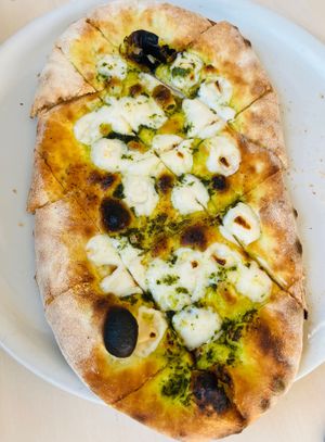 Garlic bread with vegan cheese  at Chris Kitchen in Fuerteventura